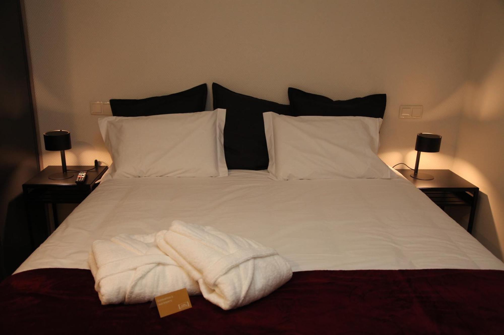 וילה ריאל Novabila Guesthouse מראה חיצוני תמונה