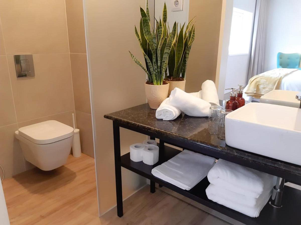 וילה ריאל Novabila Guesthouse מראה חיצוני תמונה